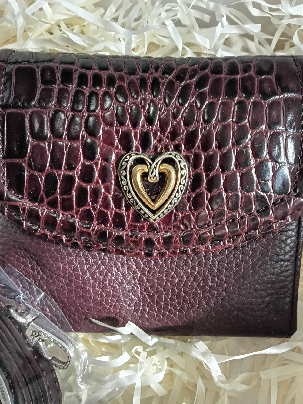 Brighton Nwot Croc-Embossed Burgundy Leather Wallet/Crossbody with Heart Detail